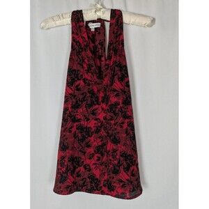 Cupcakes and Cashmere Blouse XXS Women's Red Floral Vneck Sleeveless Satin